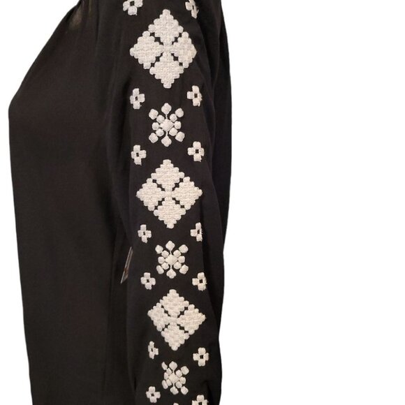 Old Navy Women's Blouse (size SP) - Picture 3 of 7